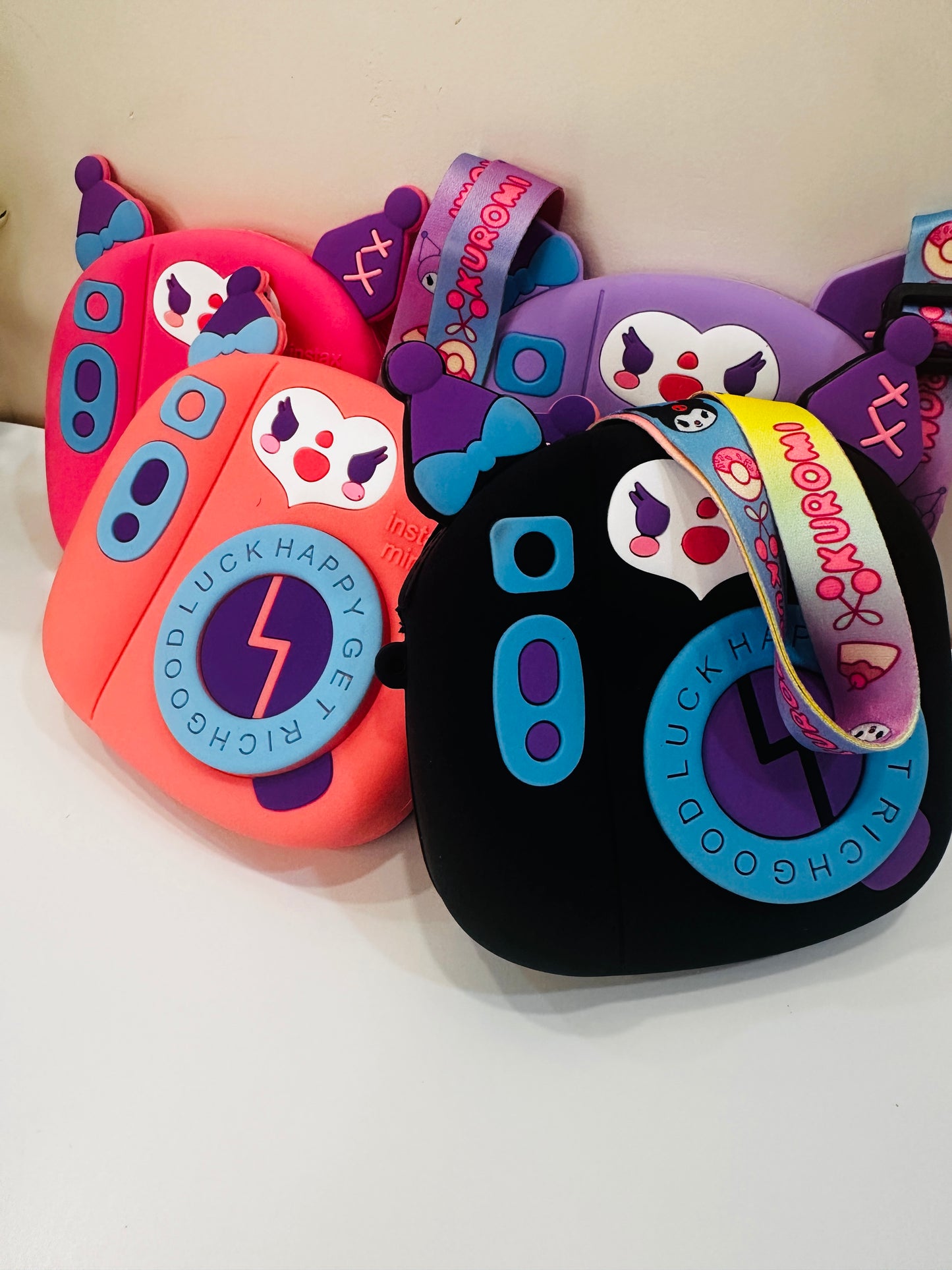 Silicone Sling Bag for Kids β Soft, Waterproof & Lightweight Crossbody Bag in Multiple Colors